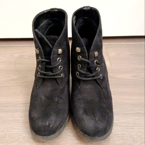 LAST CHANCE SALE Merona Faux Suede Wedge Desert Booties - Picture 2 of 10